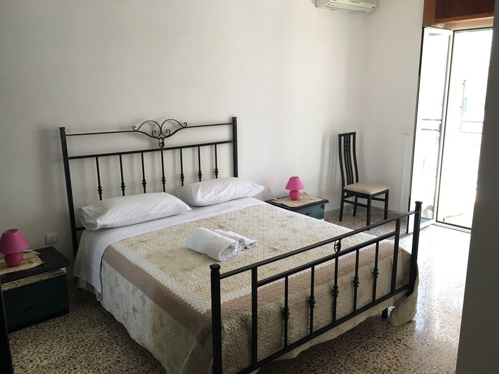 B&B Magna Grecia 크로토네 외부 사진